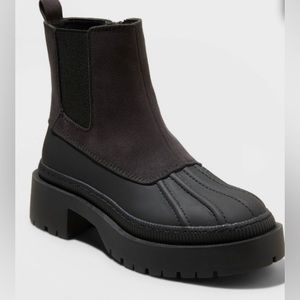 Women's Ella Chelsea Duck Boots - Universal Thread
New!